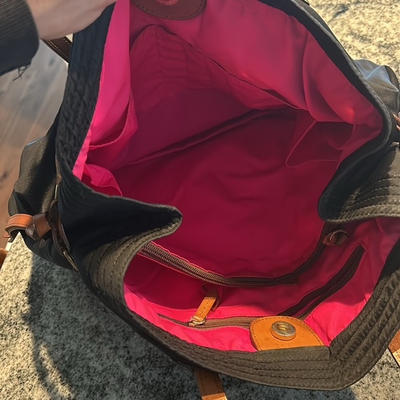 Dooney and Bourke commuter bag! - Picture 5 of 13